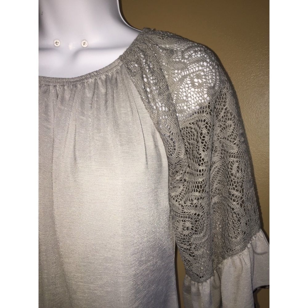 Win Win Size S/M Solid Lace Tunic - image 2